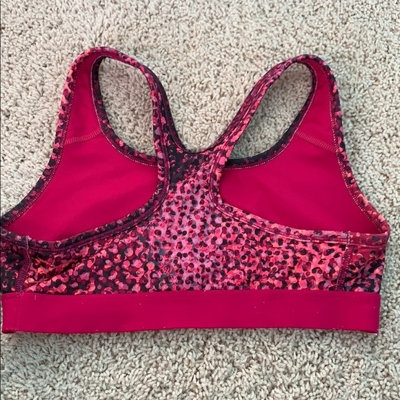 Nike sports bra! - Picture 5 of 5